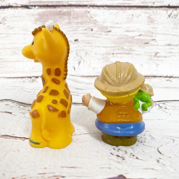 Vintage 1997 Little People Zoo Keeper Eddie and Giraffe - Picture 2 of 2